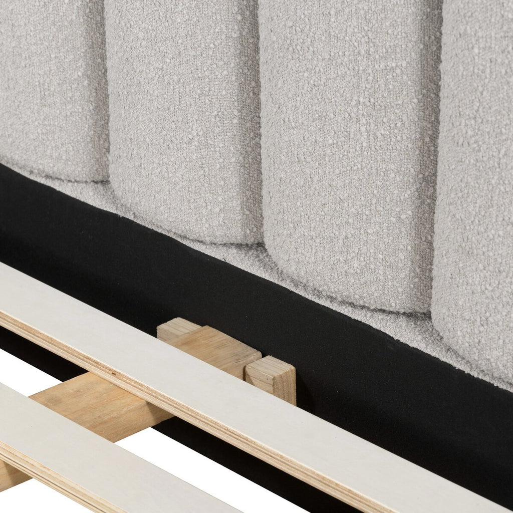 Emma - Sable image 7