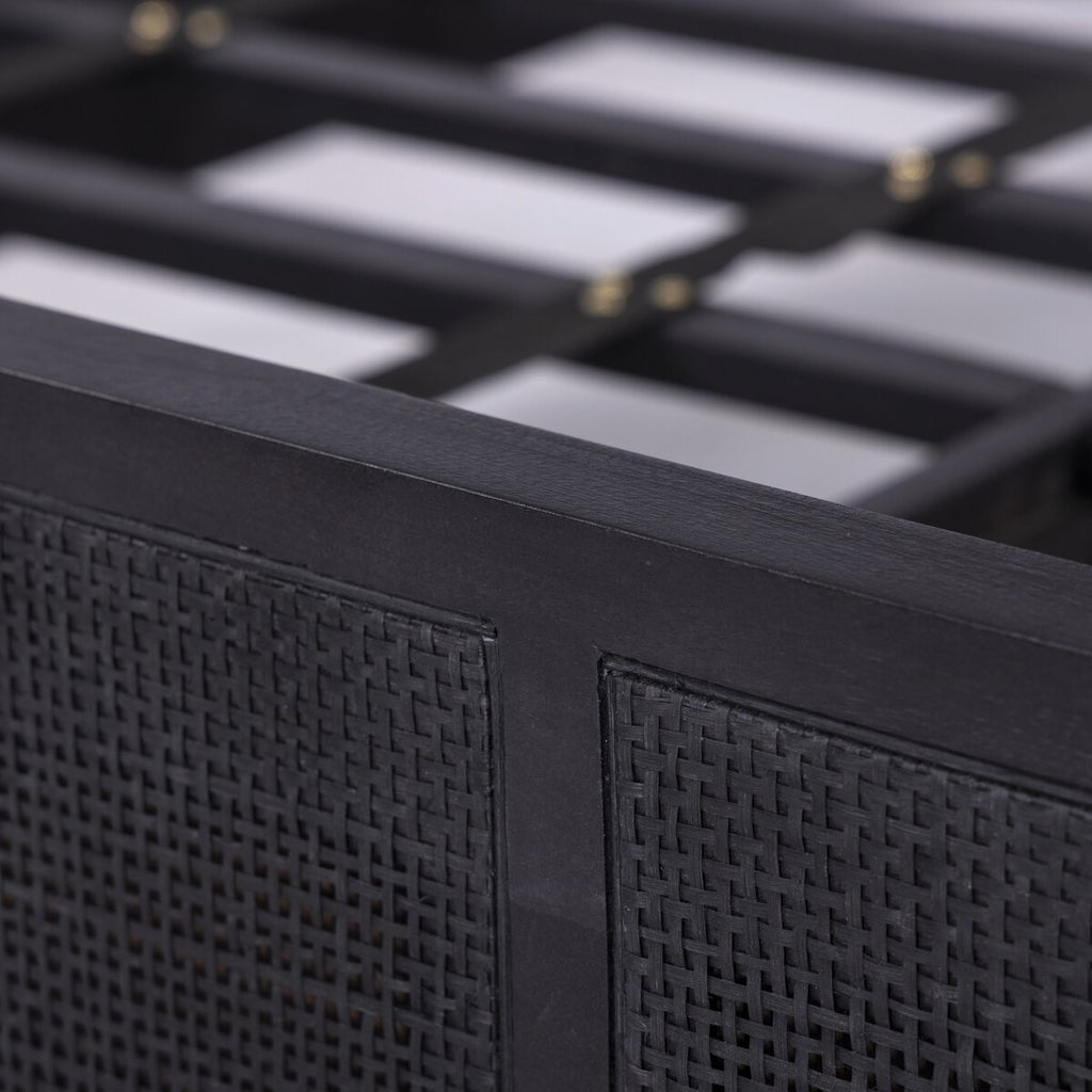 Sydney - Noir image 7