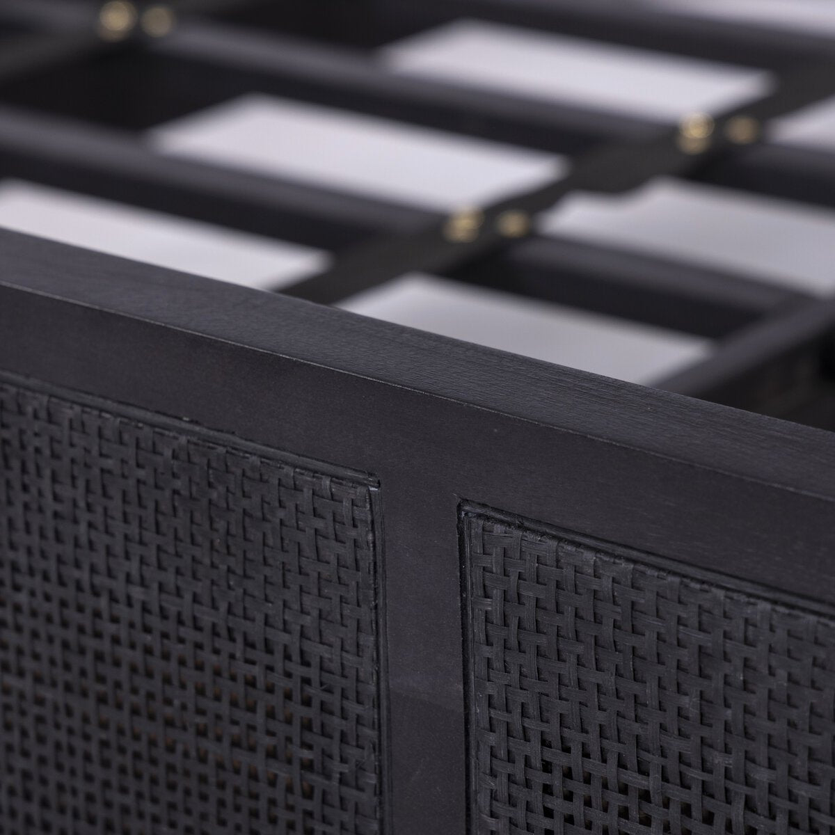 Sydney - Noir image 7