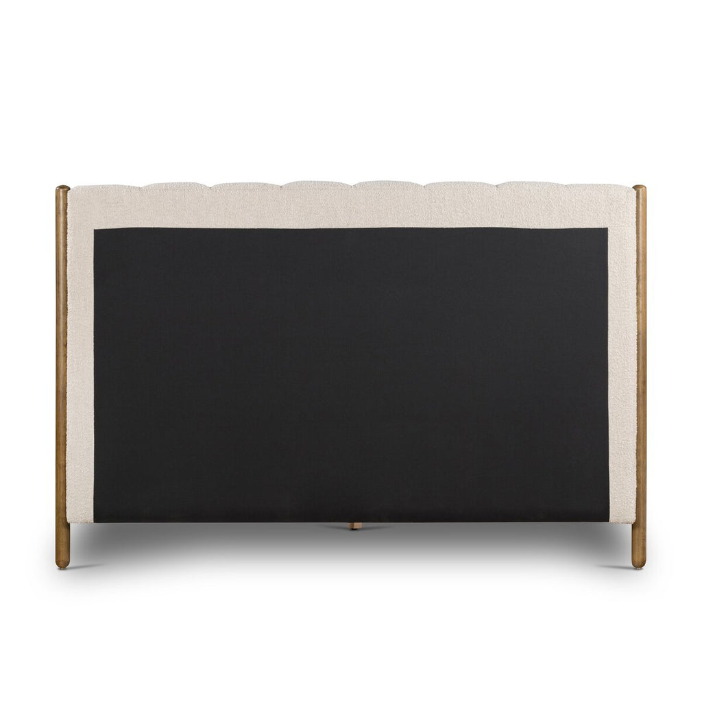 Emma - Sable image 9