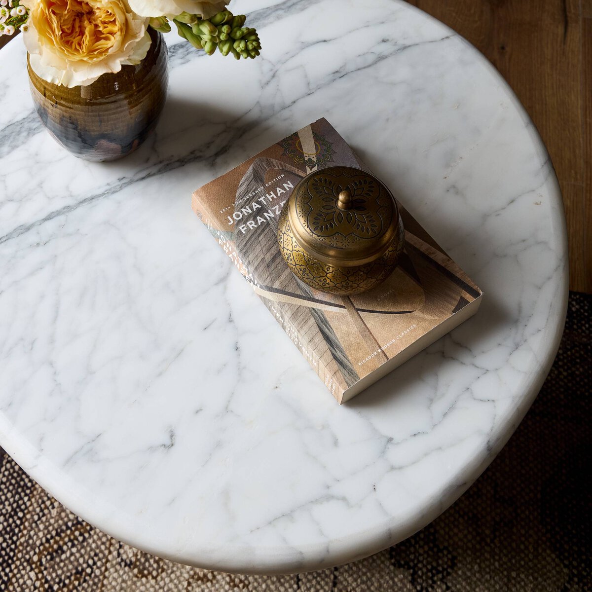 Stuart - Marbre blanc image 3