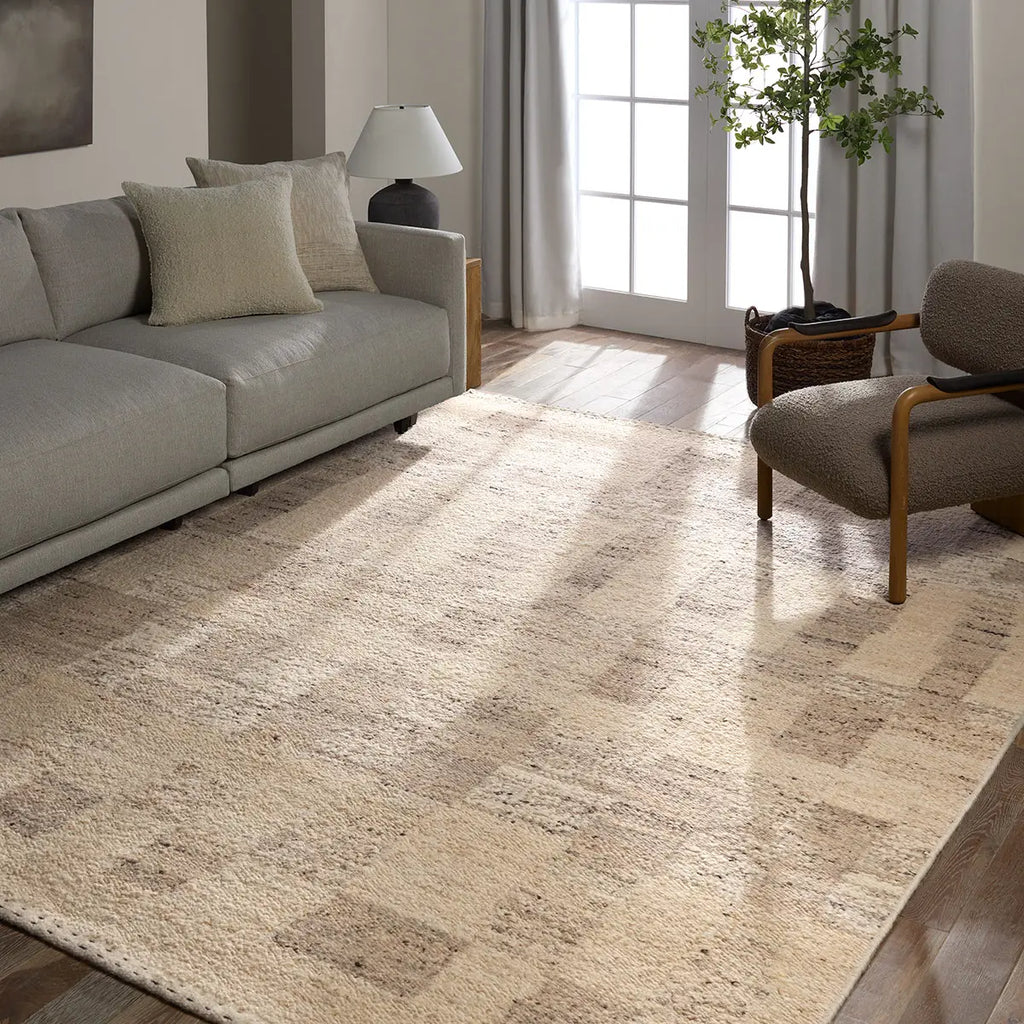 Leona - Lara image 1